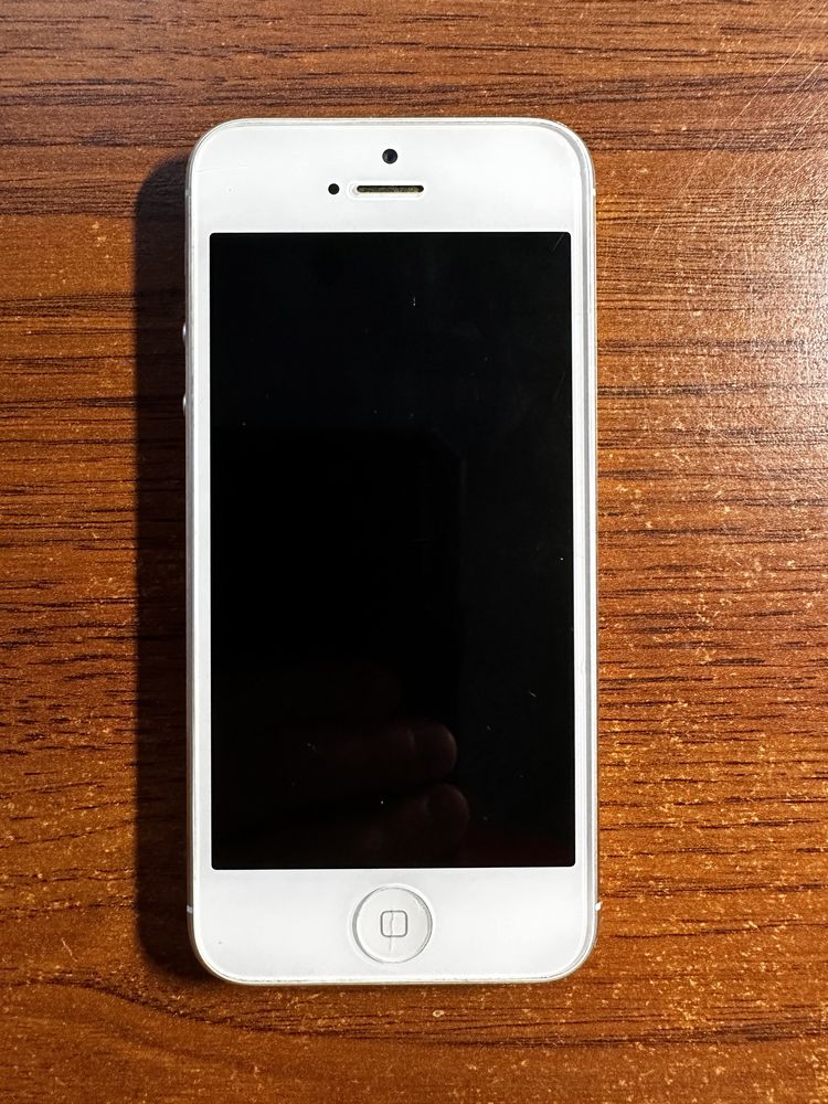 iPhone 5 Белый 16GB
