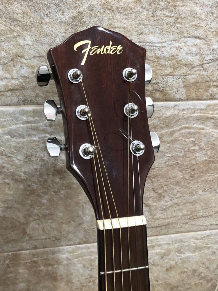 Guitarra acústica Fender