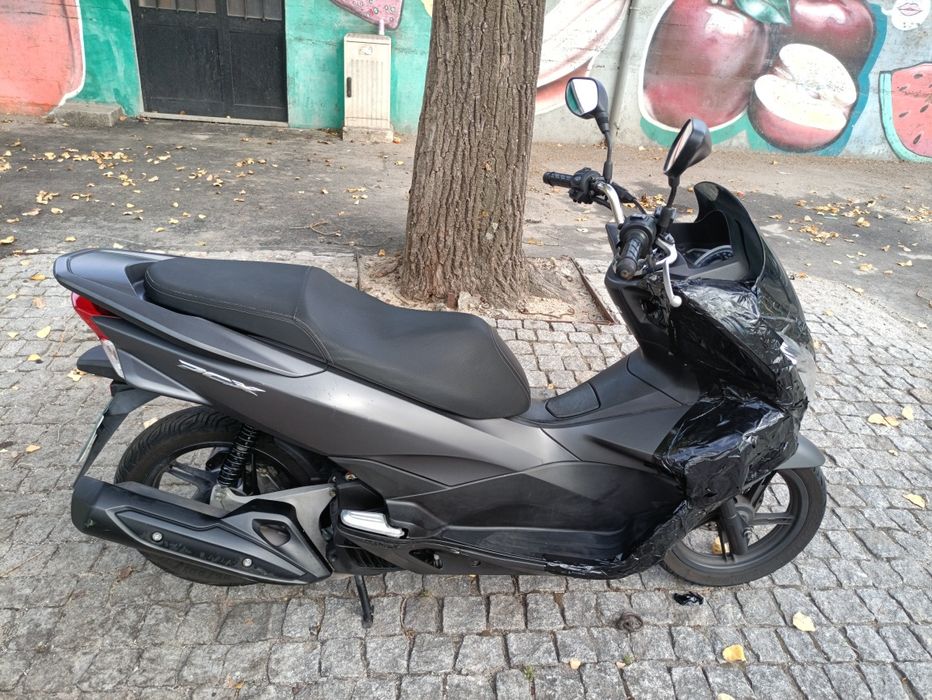 Honda PCX (ler anúncio com atenção)