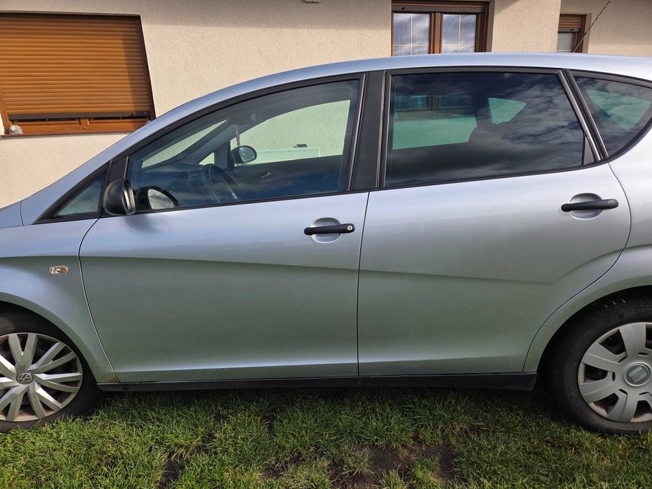 Seat Altea  Maska zderzak Lampy Drzwi  L57Y