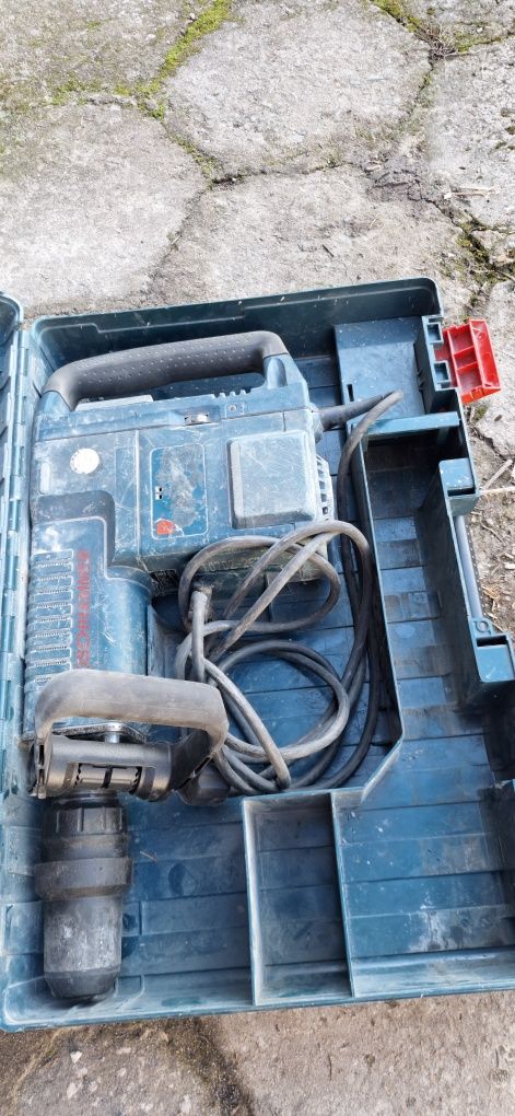 Młot wyburzeniowy Ɓosch GSH  11E 16,8 J 11kg