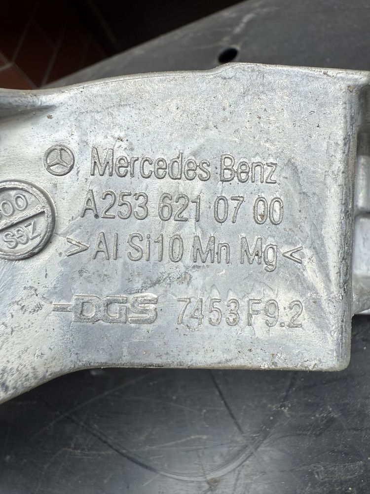 Mercedes GLC AMG w253 x253 OE wspornik strefa zgniotu pas przedni lewy