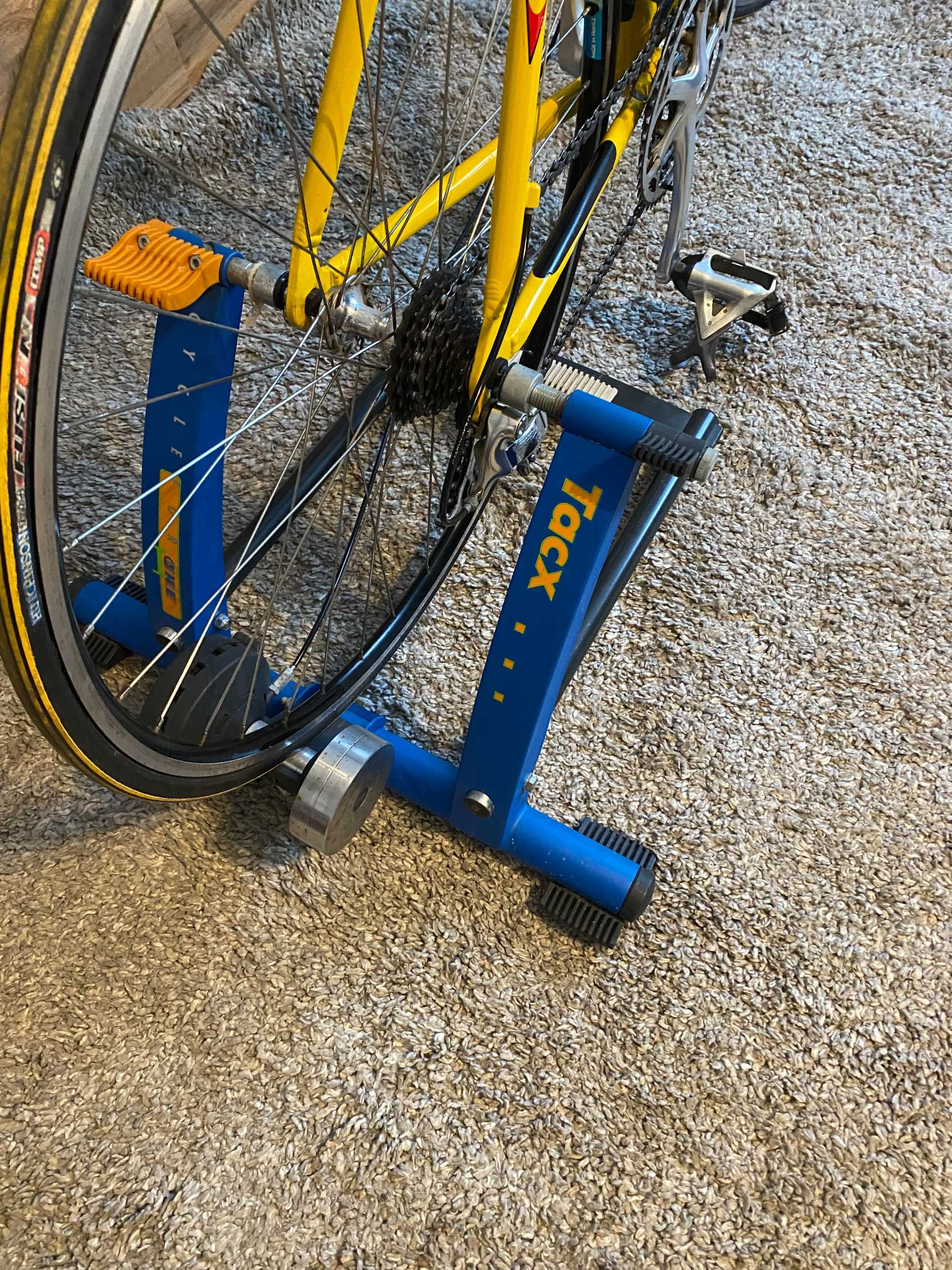 Trenażer rowerowy Tacx – idealny do treningu w domu!