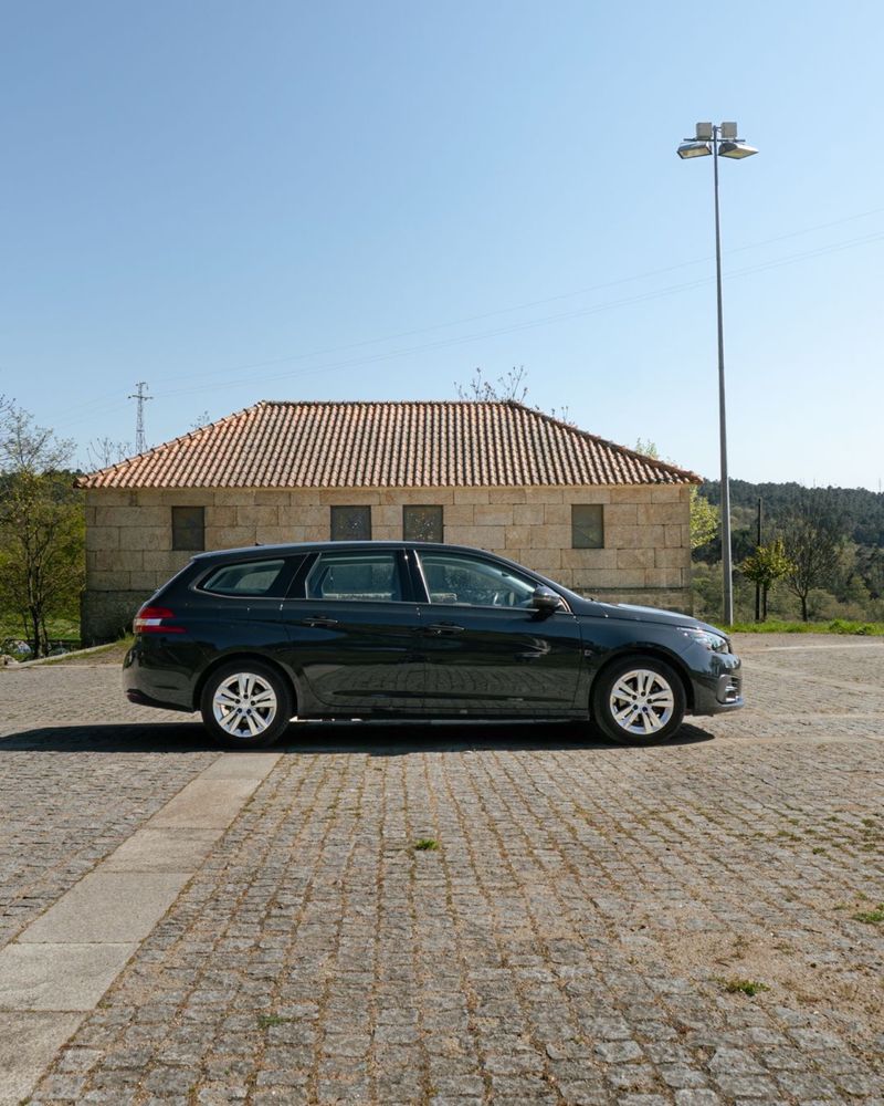 Peugeot 308 SW 1.2 PureTech 110 S&S Active Business – Impecável!