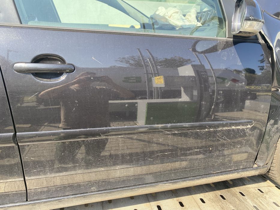 Volkswagen VW GOLF V LC9Z Czesci Caly Na Czesci Klapa Drzwi