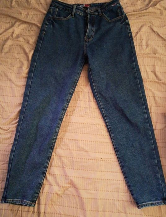 Джинси 28 розмір