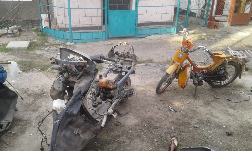 Продаю мопеды под восстановление