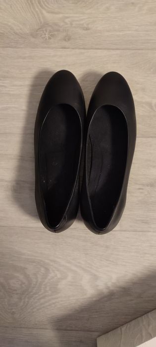 Балетки чорні Ессо