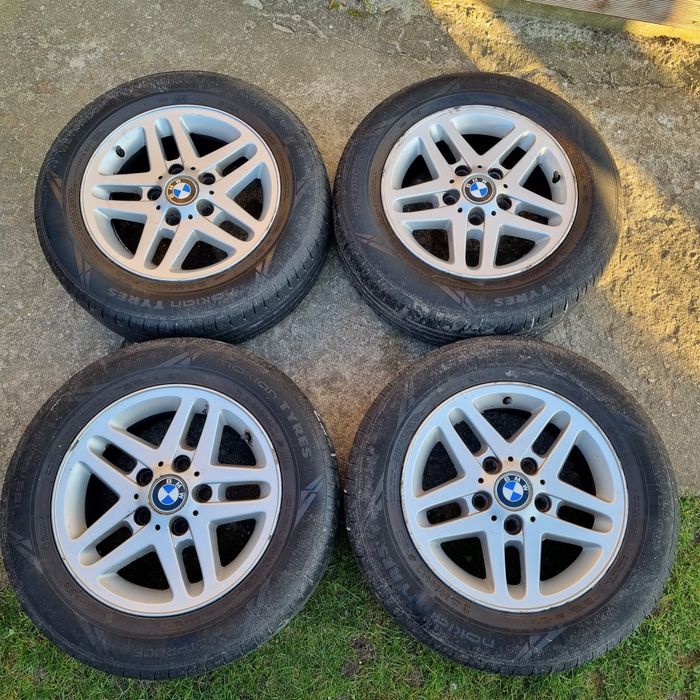 Felgi styling 53 bmw e46  nokian 195/65r/15 wetproof