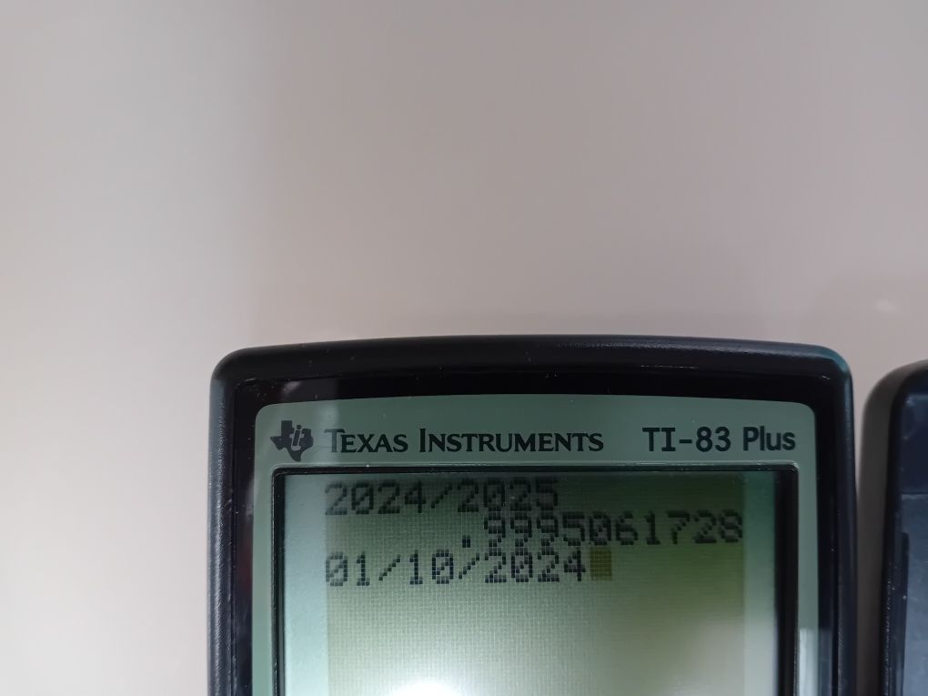 Calculadora Texas TI-83 Plus