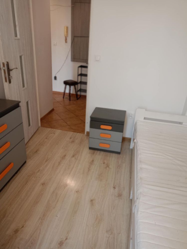 Wynajmę trzy pokoje  w centrum po remoncie ul.Godebskiego UMCS KUL