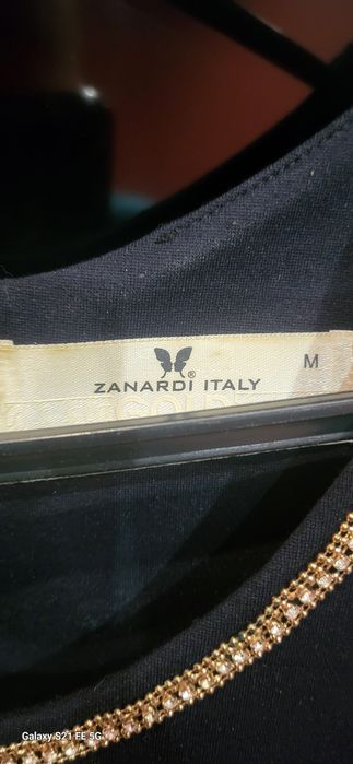 Женское очень нарядное платье .