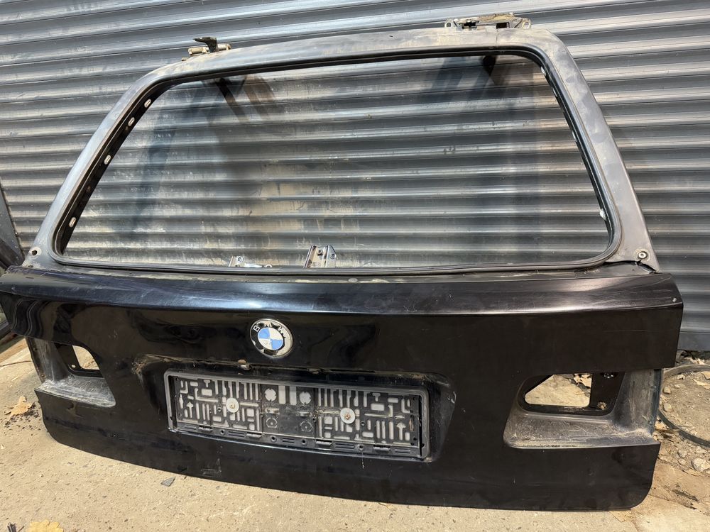 Klapa bagażnika BMW E39 touring kombi black sapphire 475/9