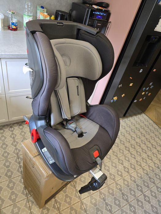 Avionaut Glider 9-18kg ISOFIX