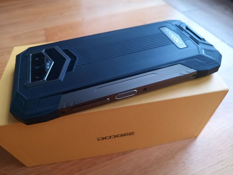 Smartfon Doogee s89 pro komplet +case