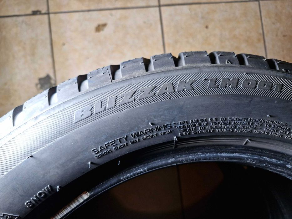 Para opon zimowych Bridgestone Blizzak LM001 225/50 R17