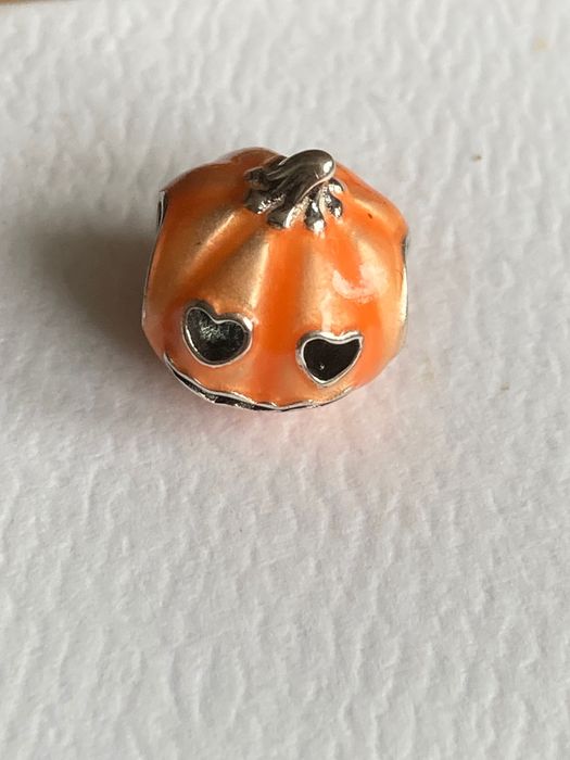 Pandora Upiorna Dynia