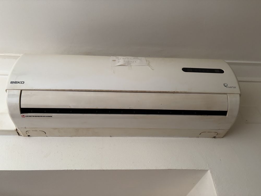 3 ar condicionados (2 general eletric e 1 beko)