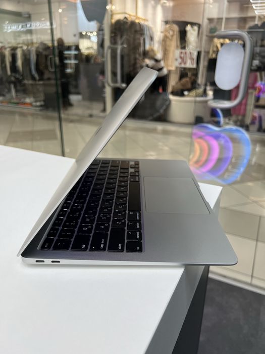 Ноутбук MacBook Air 13” 2020 i5 8ОЗУ 256GB SSD стан  9,5/10 #82127