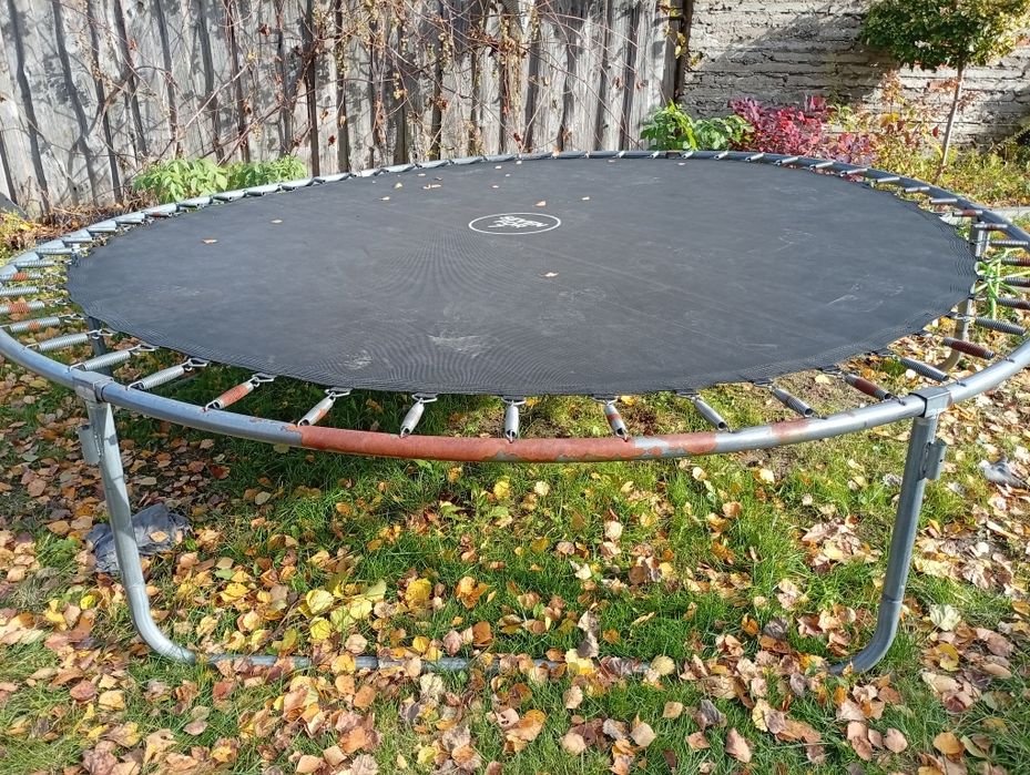 Trampolina duża z siatką