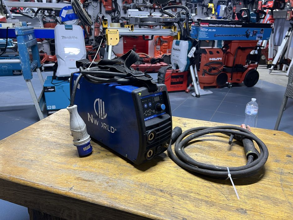 Инверторный сварочный апарат i-TIG 201