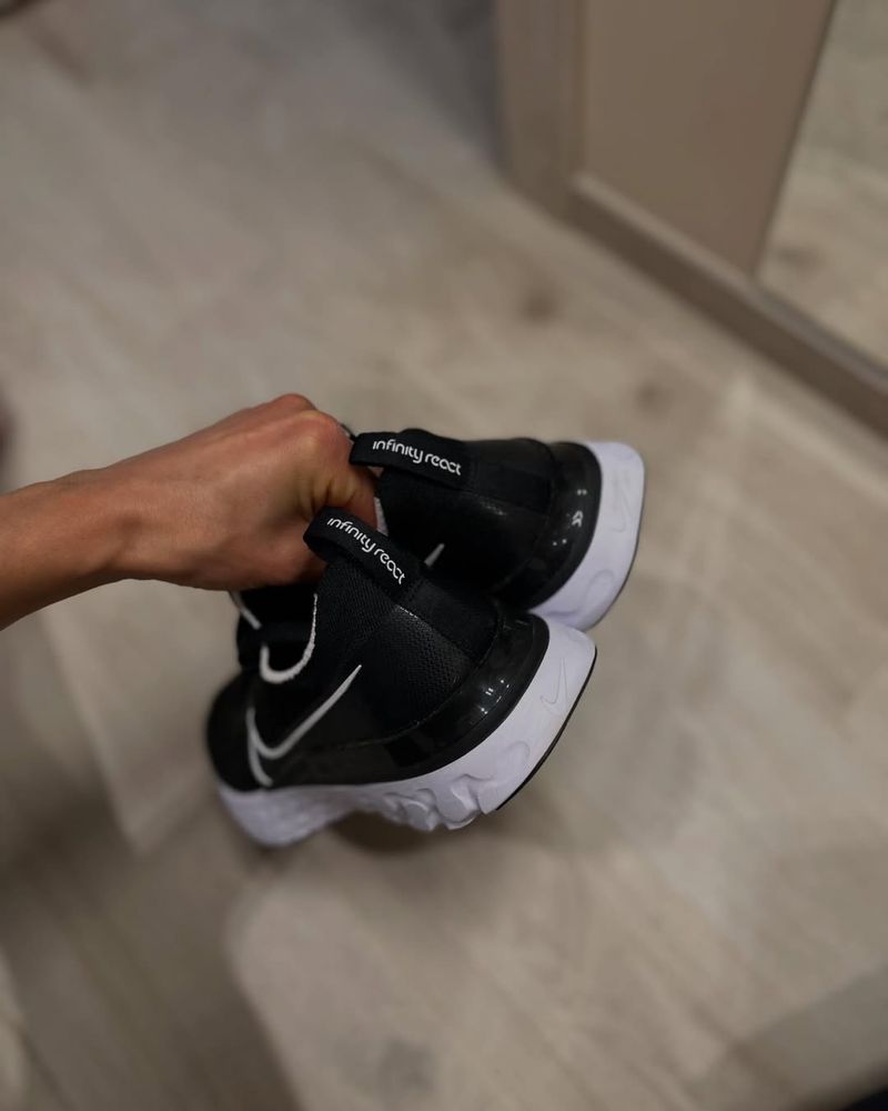 Оригінальні кросівки Nike React Infinity Run Flyknit CD4371 002