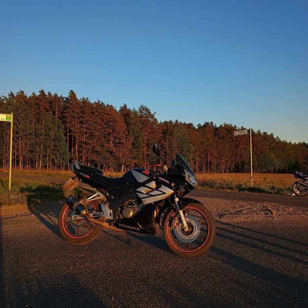 Sprzedam hondę CBR 125r jc34