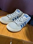 Кроссовки Adidas женские