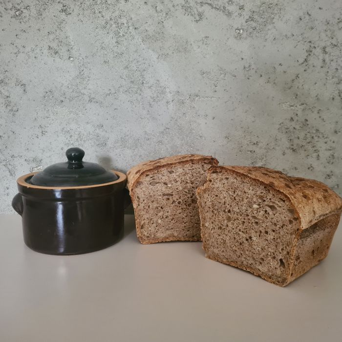 Chleb na zakwasie z mąki ekologicznej syty ciężki