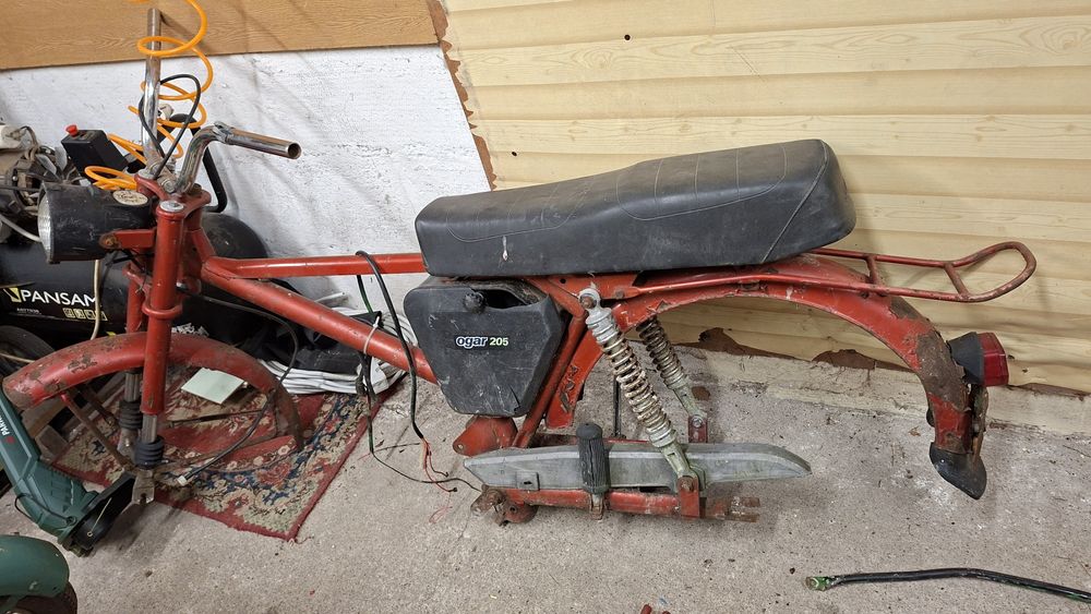 Romet ogar 205, komar