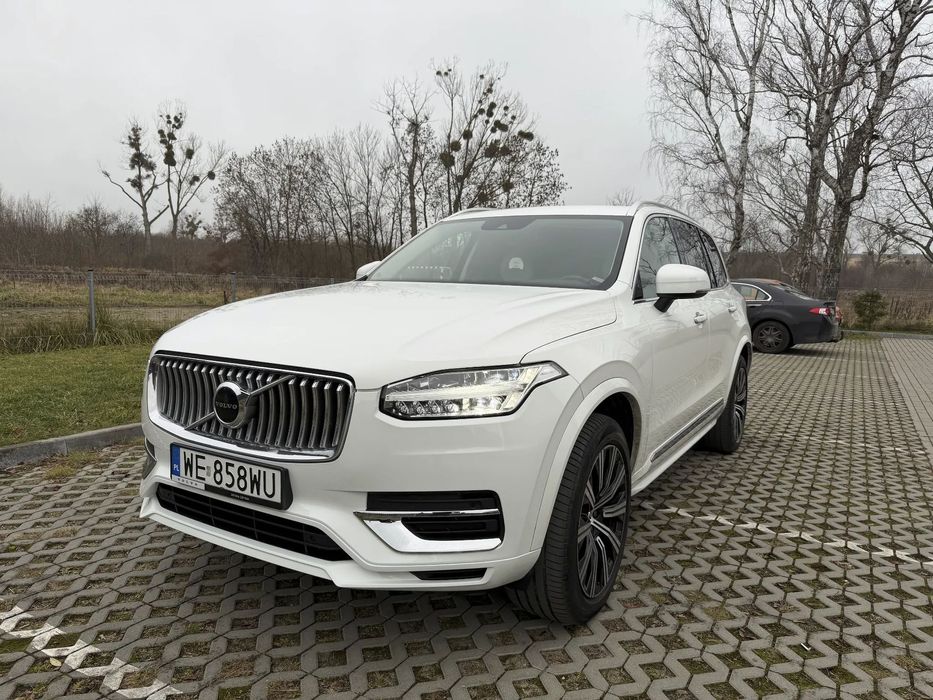 Volvo XC 90 VOLVO XC90 D5 7osób faktura VAT mały przebieg gwarancja do 06.2026 Hak