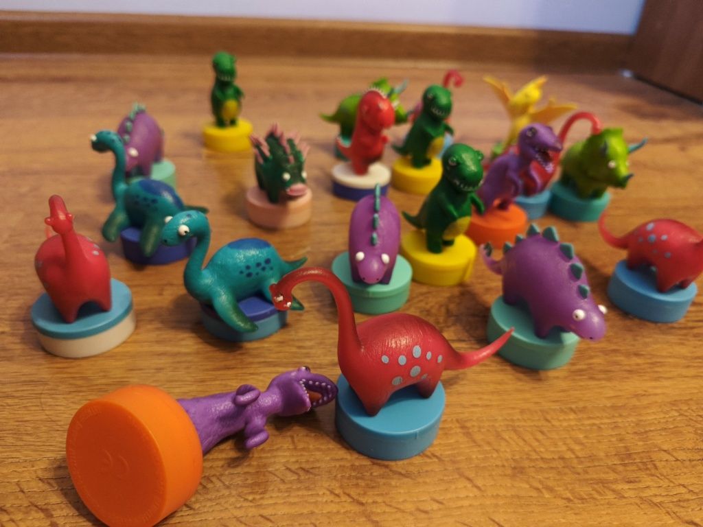 Dinozaury figurki stemple pieczątki