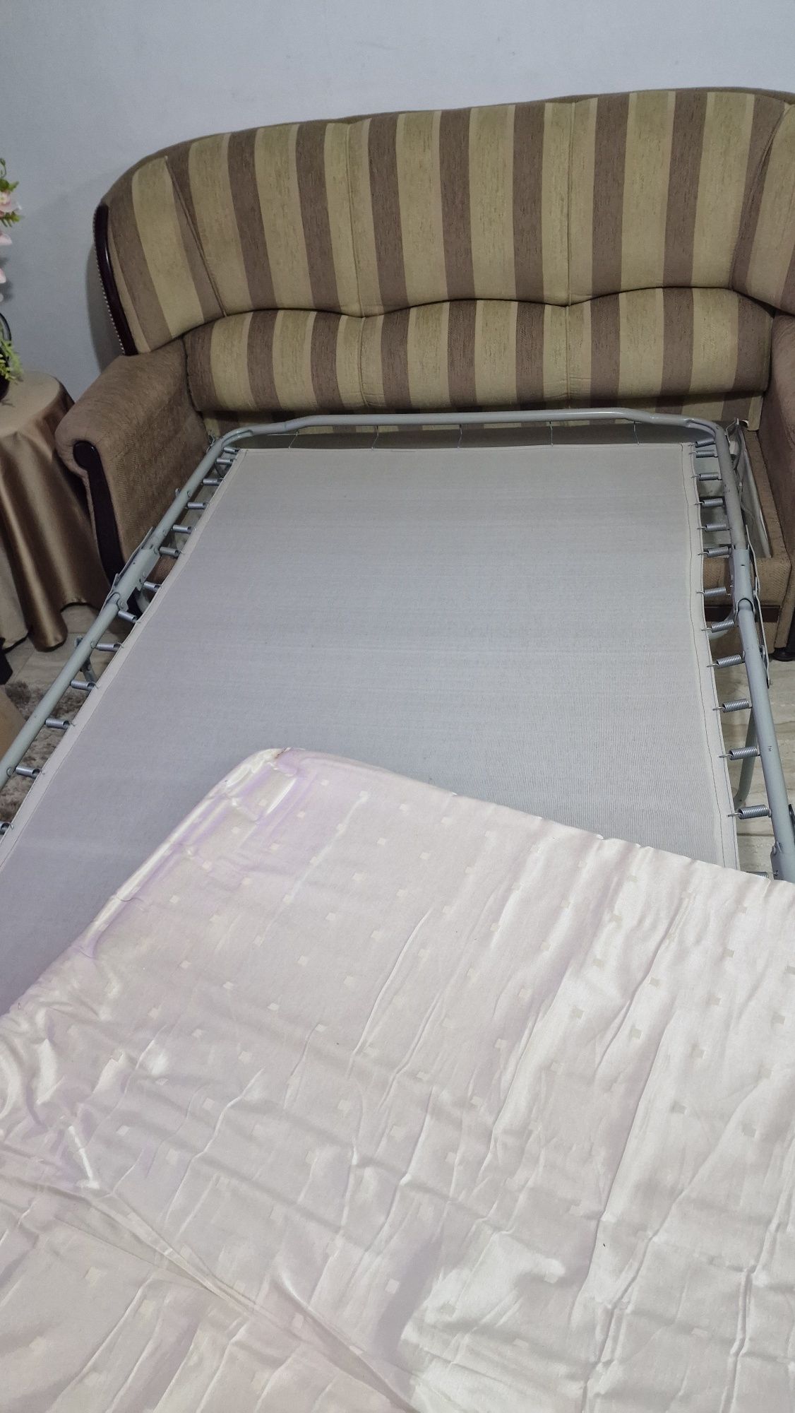 Sofá cama com 2 Poltronas