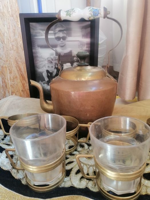 Чайник с подстаканниками бронза