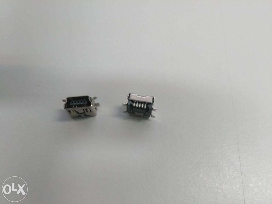 28 tomadas socket MiniUSB fêmea