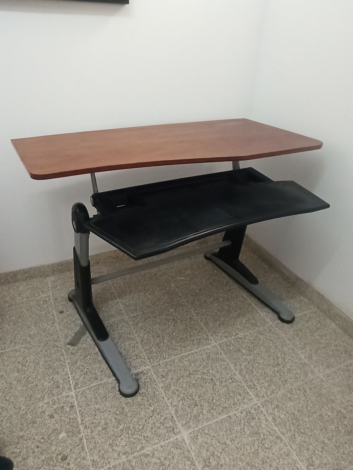 Mesa para PC e impressora