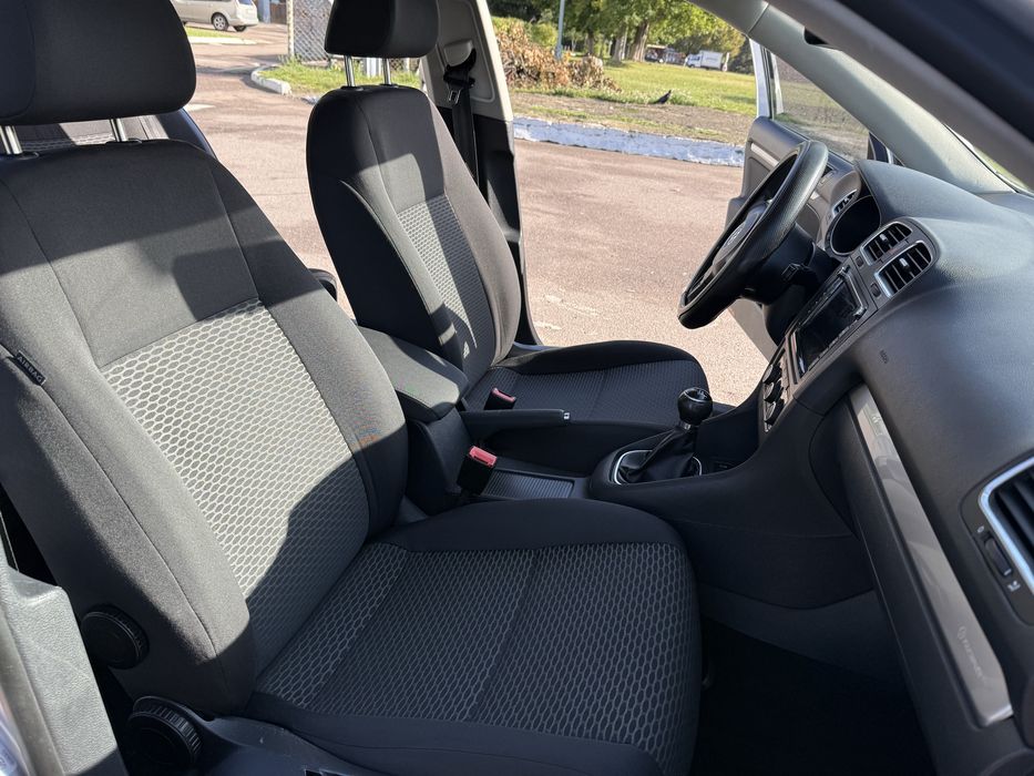 Volkswagen Golf VI універсал