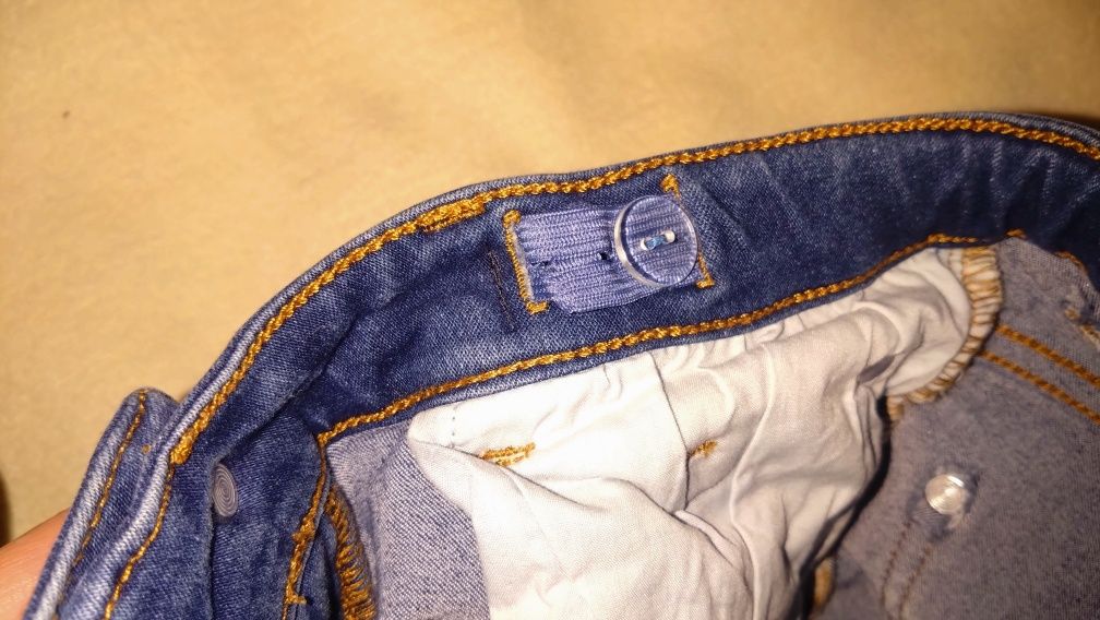 Spodnie jeansy Reserved r.140