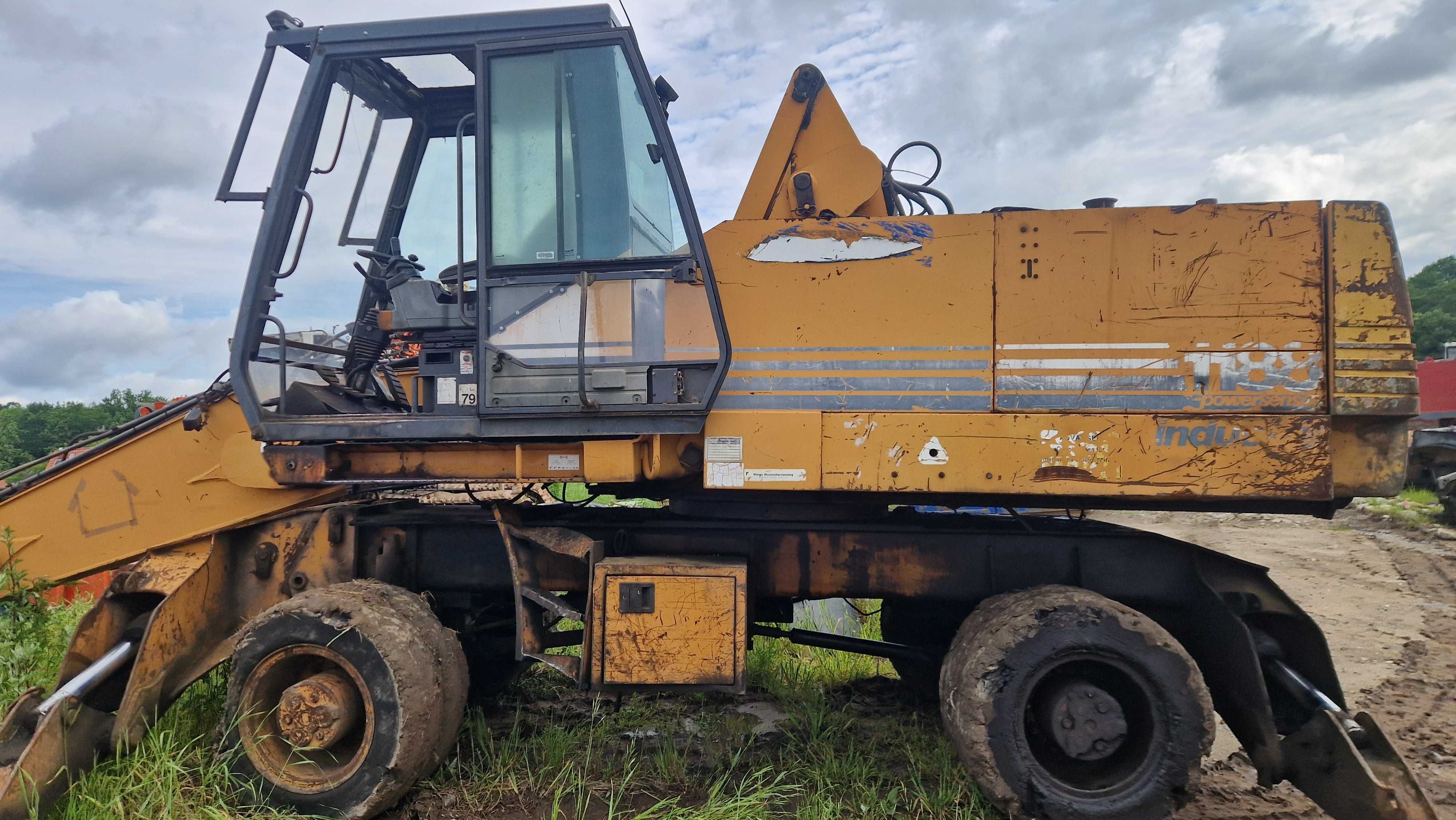 koparka case 1188 przeładunkowa silnik cummins 6TA-590/103 moc 113kw