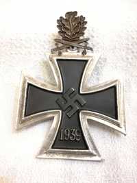 Krzyż Rycerski orderu Krzyża Żelaznego liście dębu
