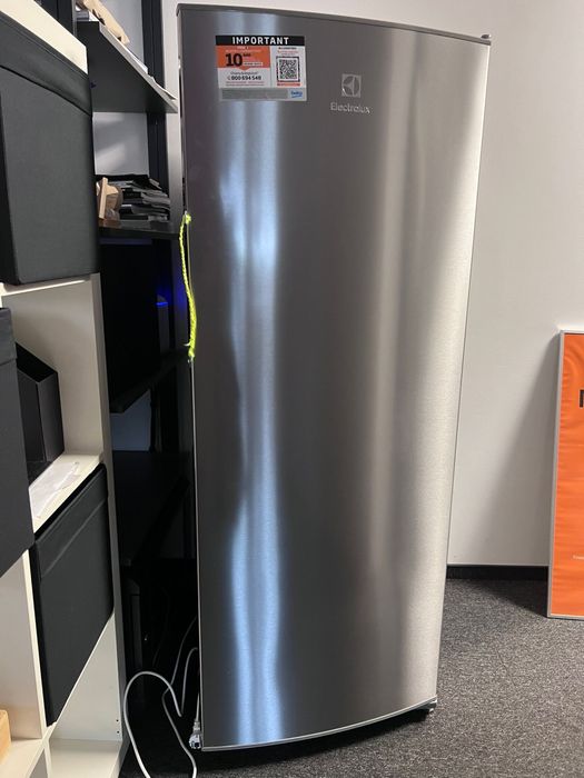 Lodówka Electrolux ERF3307AOX srebrna 155 cm