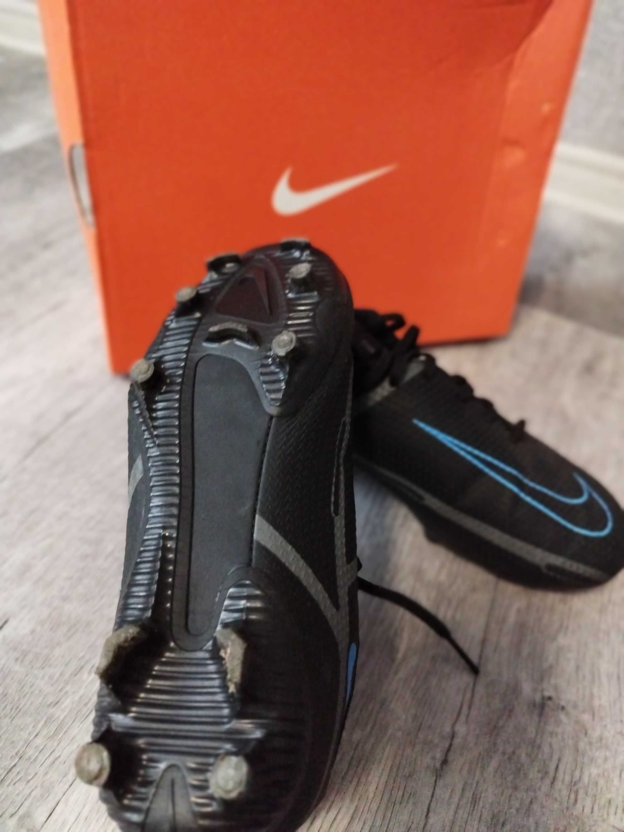 Бутси Nike Phantom