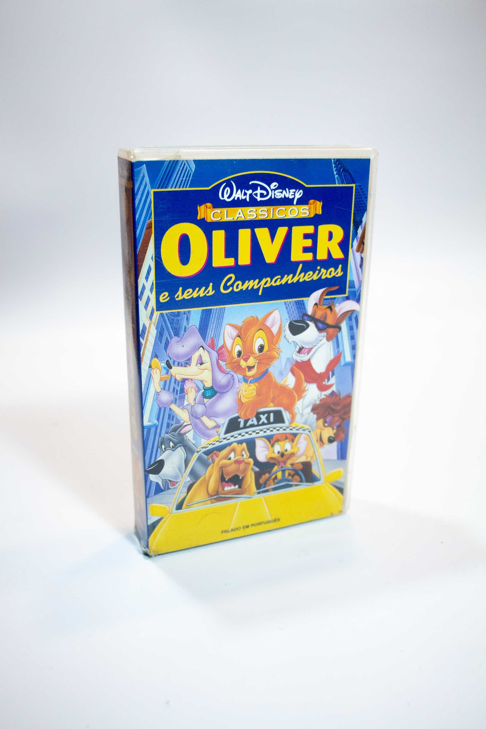 OLIVER e os seus companheiros em VHS
