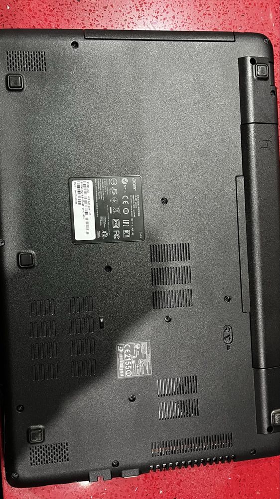 Portatil Asus como novo e carro telecomandado a gasolina