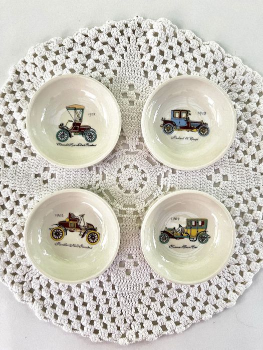 Вінтажні розетки “historische automobile” helmut krüger попільнички