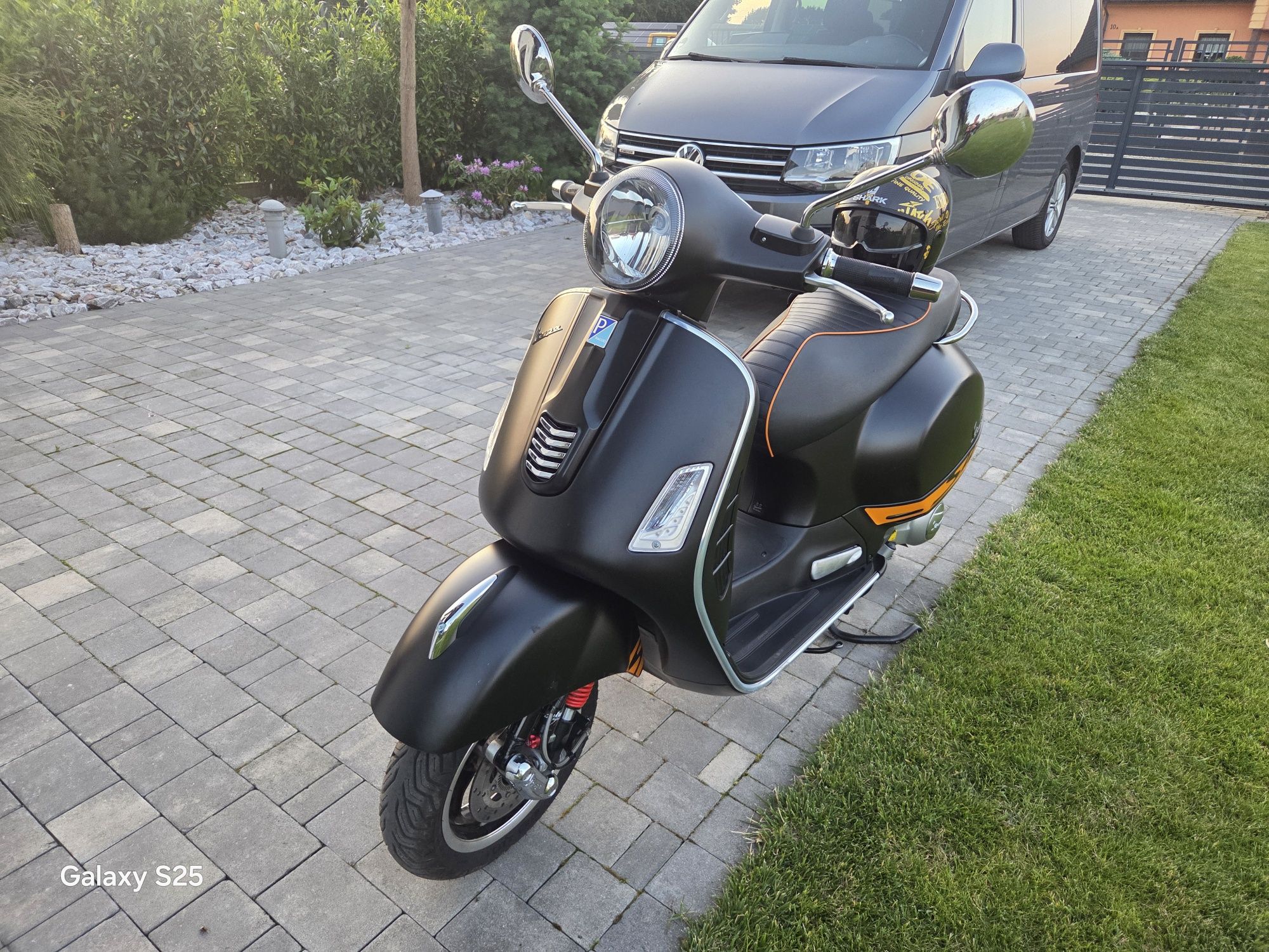 VESPA Super Sport GTS 300 Akrapovic