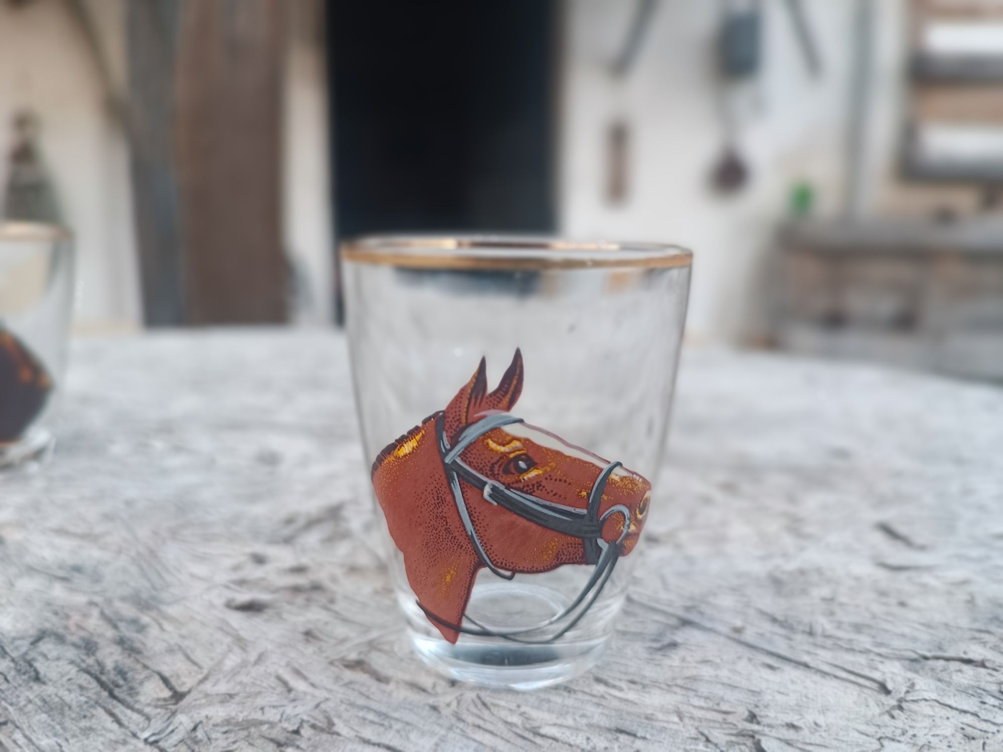 Conjunto de Copos Vintage com Cavalos