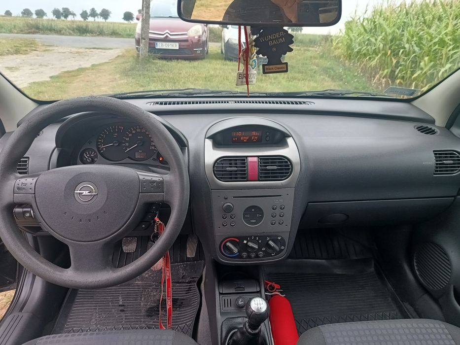 Sprzedam corsę c 1.2  lift przebieg 145500 tyś.km