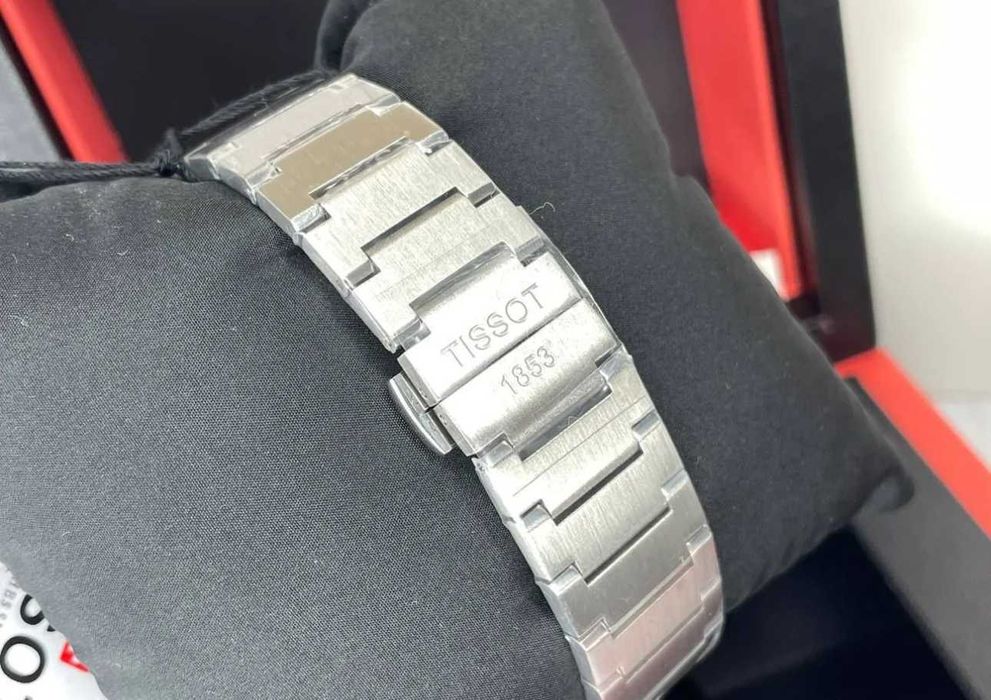 Чоловічий преміум годинник Tissot PRX Quartz