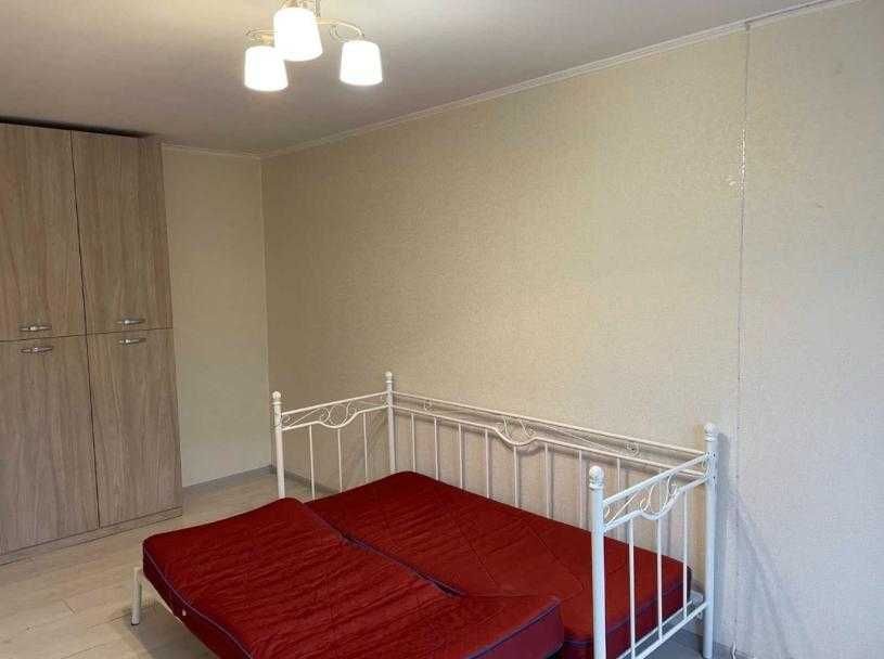 Продам 1к квартиру м.Холодная Гора